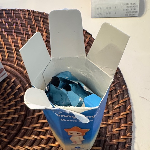 Marine Series Penguin Figure - Picture 4 of 4